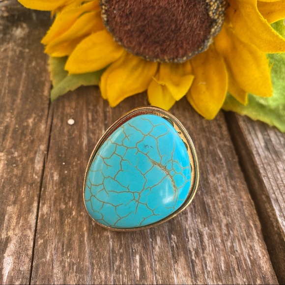 Jewelry - Chunky ring adjustable